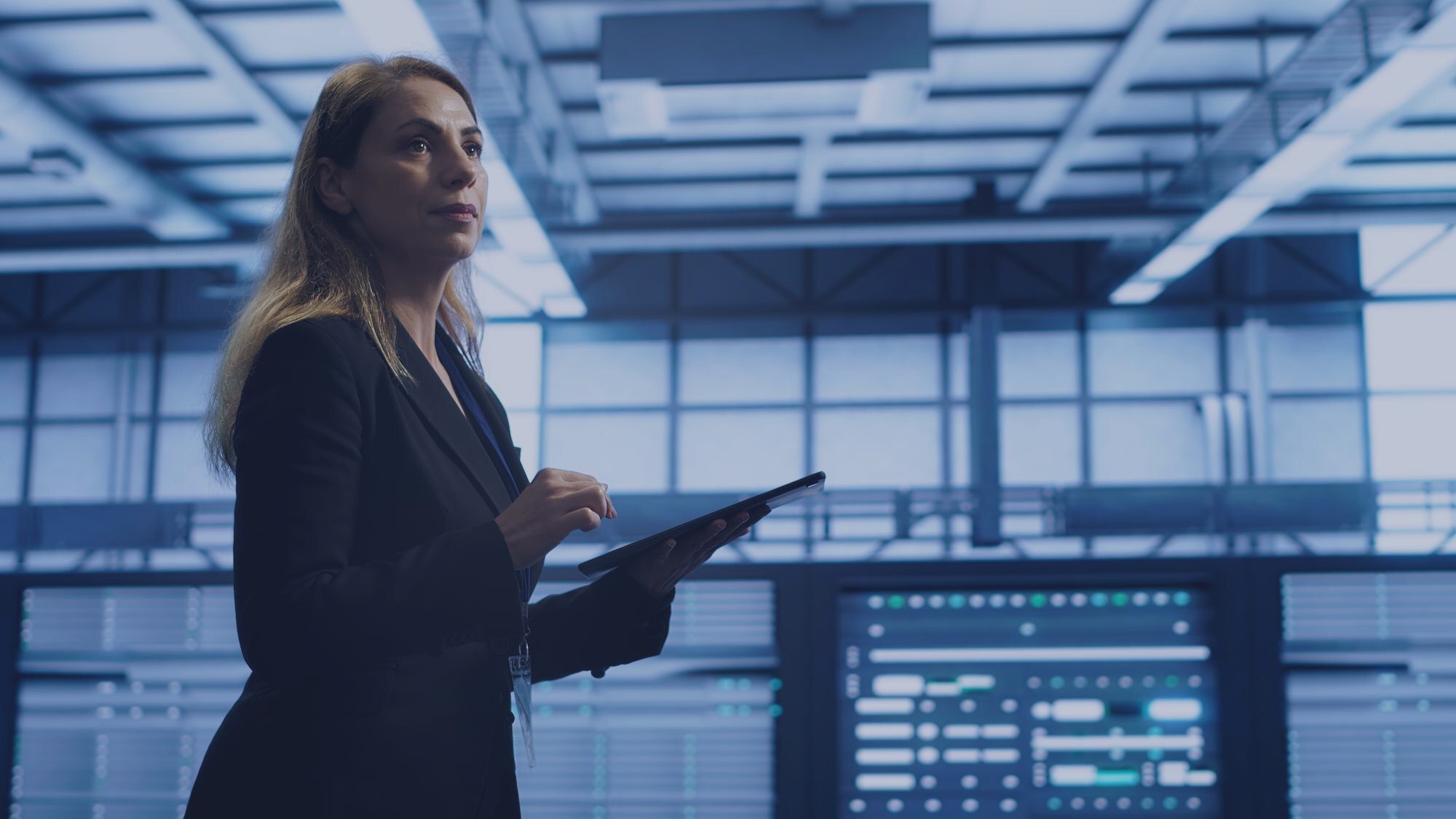 Data engineer architecting enterprise data pipelines