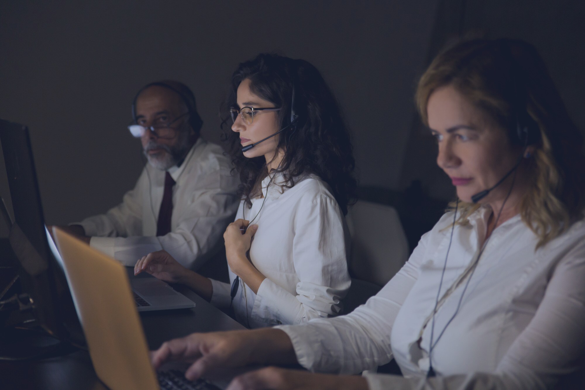 Customer support operations powered by intelligent systems